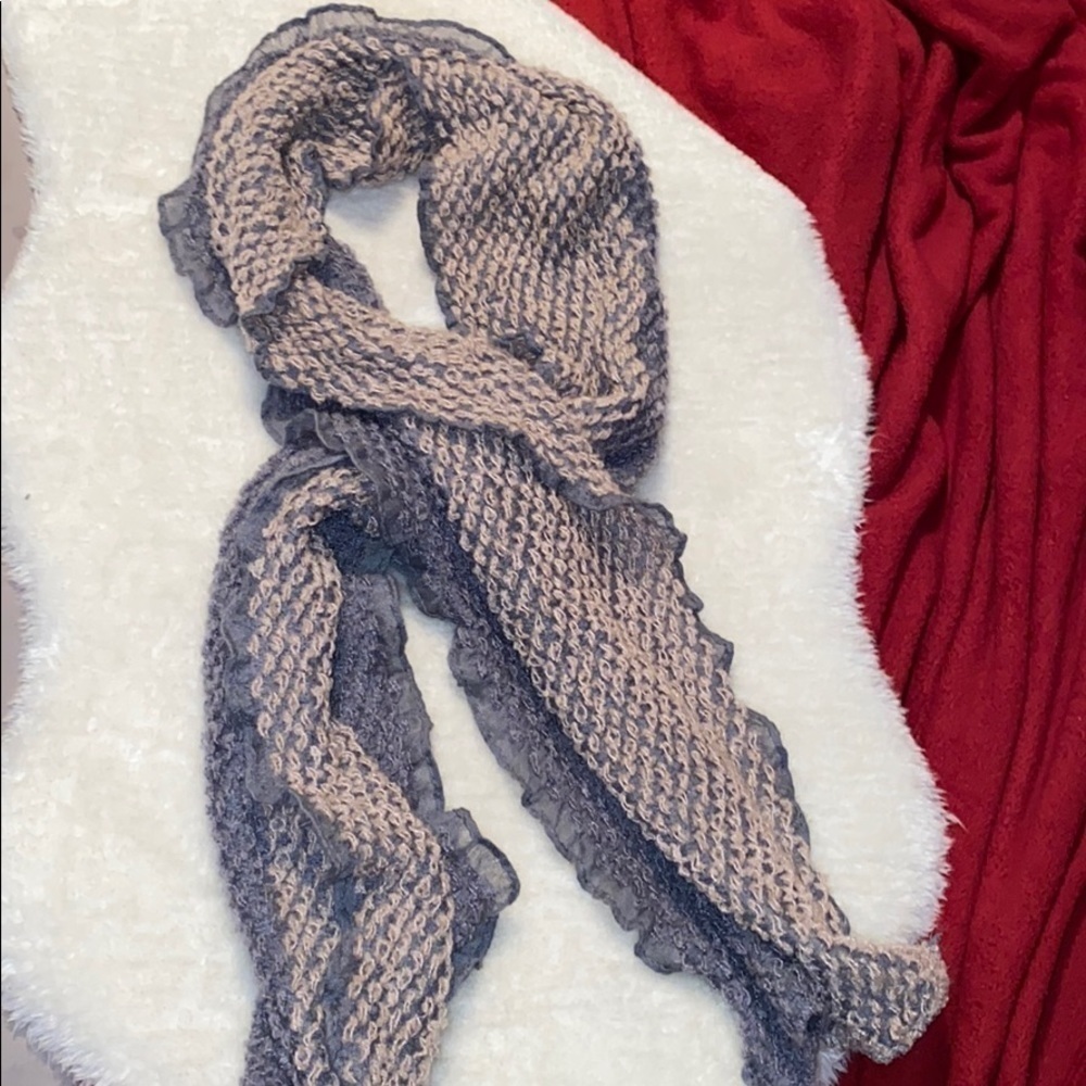 Soft cozy luxury  warm Blush pink grey scarf - Picture 4 of 10